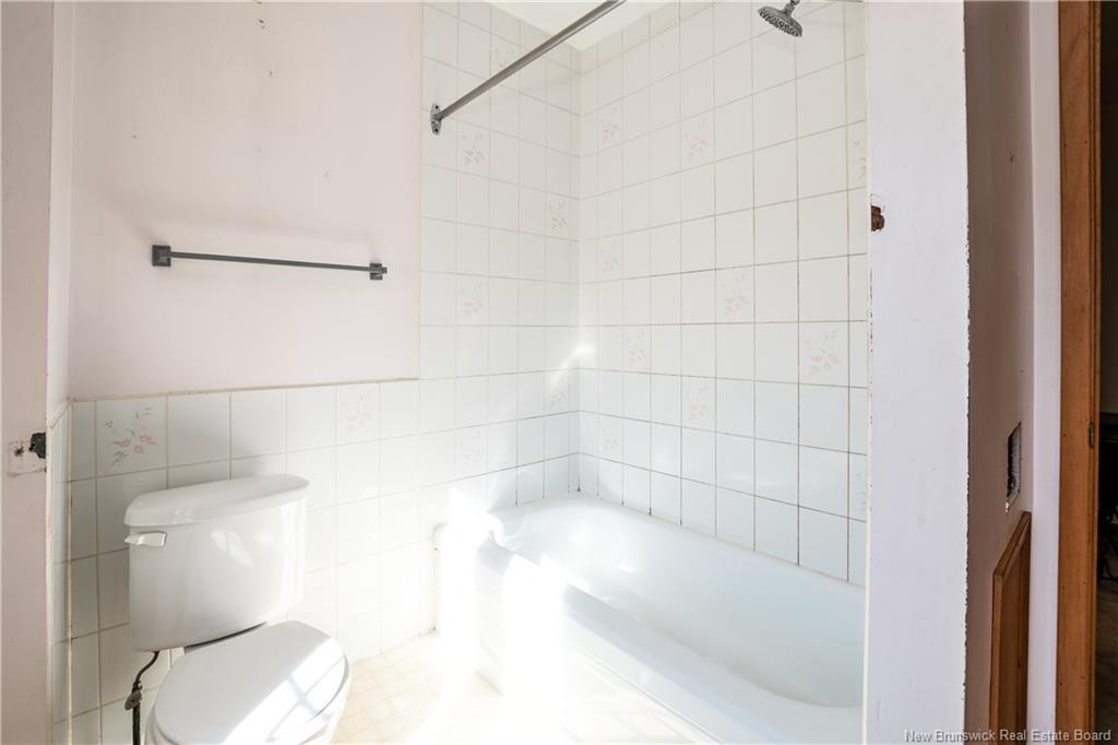 17-19 Academy, Hillsborough, NB