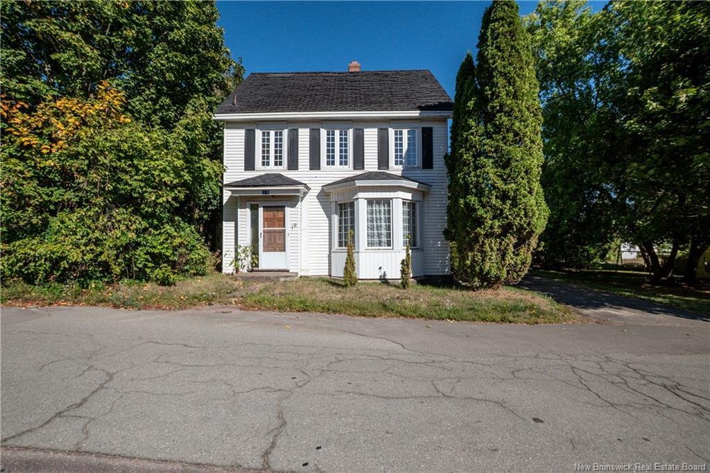 17-19 Academy, Hillsborough, NB