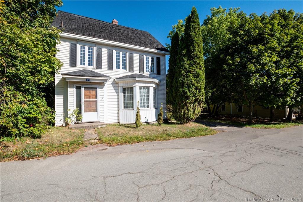 17-19 Academy, Hillsborough, NB