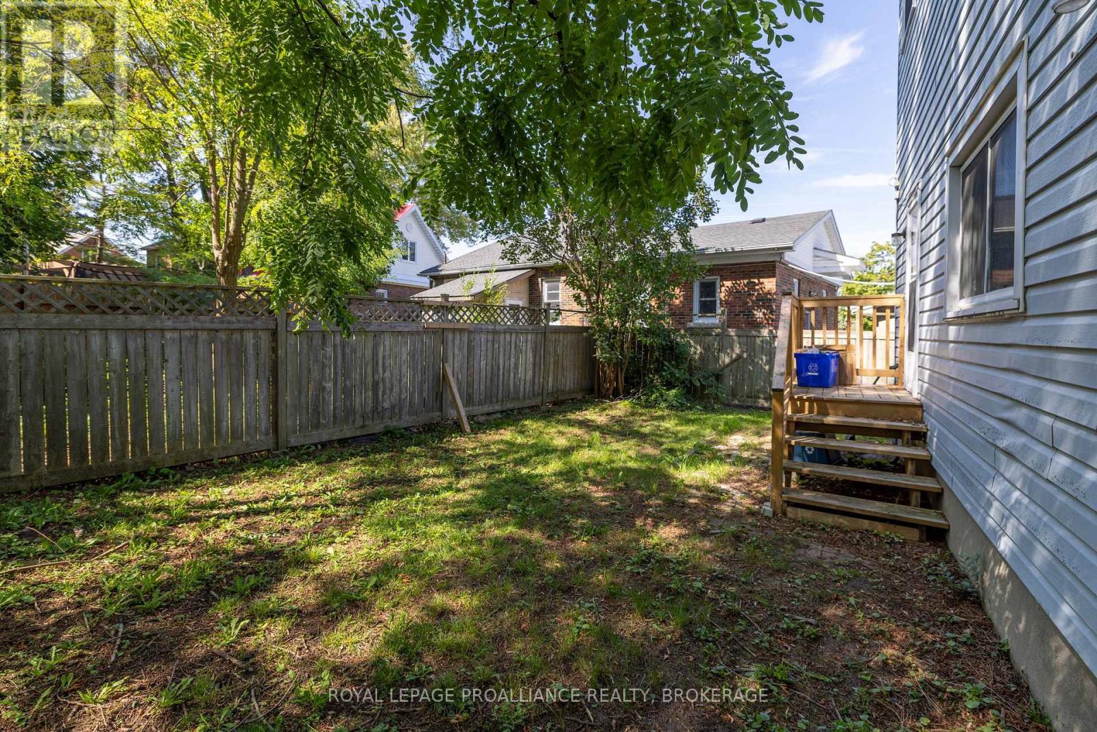 138 Chatham Street, Kingston (East Of Sir John A. Blvd), ON - Outdoor