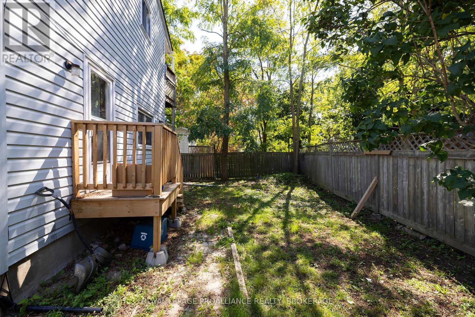 138 Chatham Street, Kingston (East Of Sir John A. Blvd), ON - Outdoor