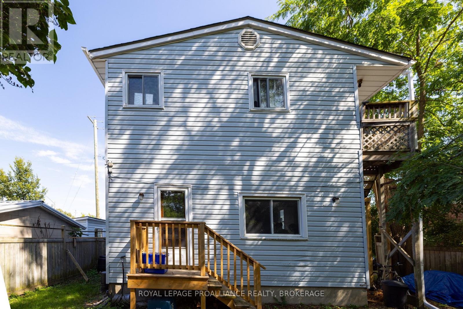 138 Chatham Street, Kingston (East Of Sir John A. Blvd), ON - Outdoor With Exterior