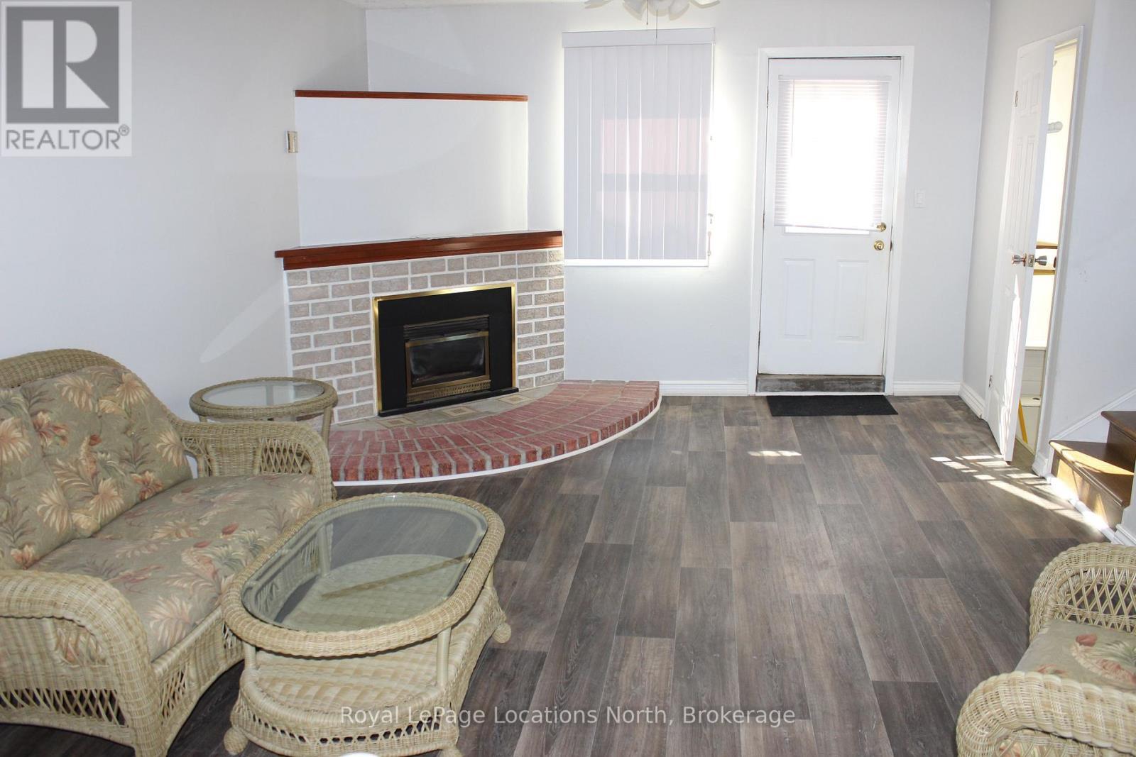112 Smallman Drive, Wasaga Beach, ON - Indoor With Fireplace