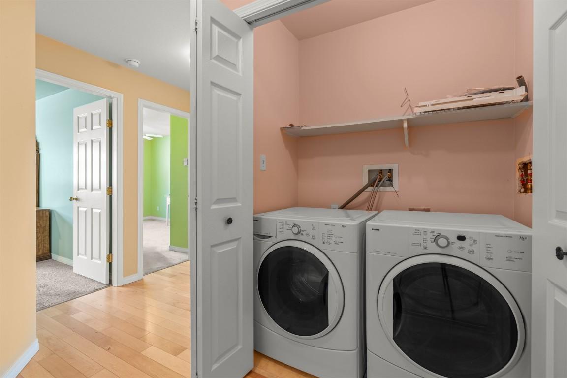 202-3806 35 Avenue, Vernon, BC - Indoor Photo Showing Laundry Room