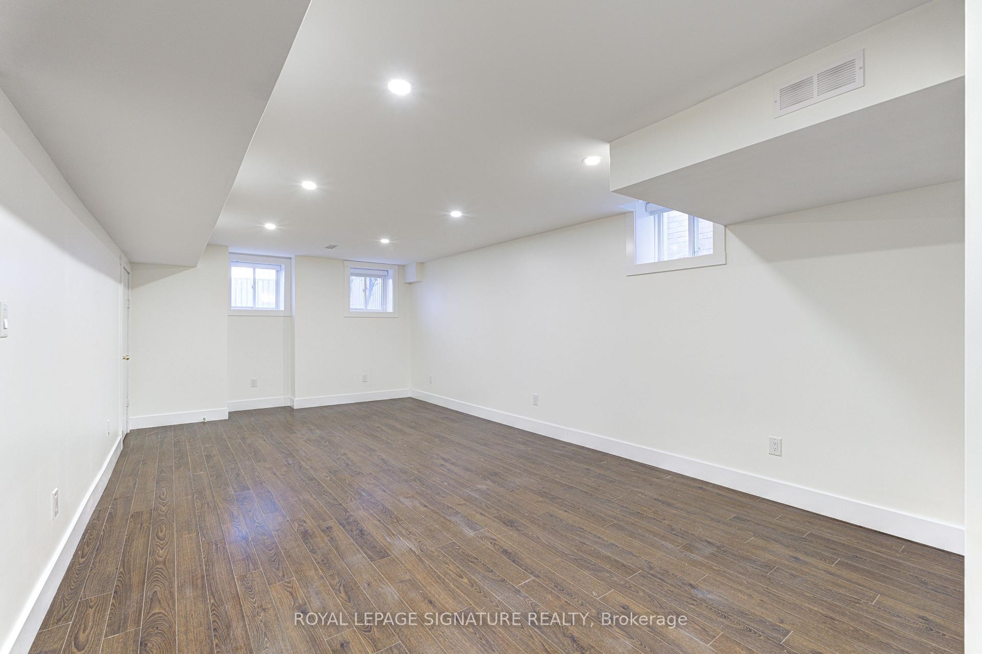 47 Lake Crescent, Barrie, ON - Indoor Photo Showing Other Room