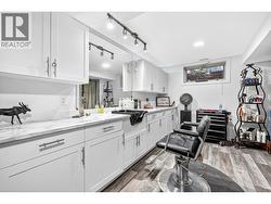 Home Salon/Additional Bedroom option -