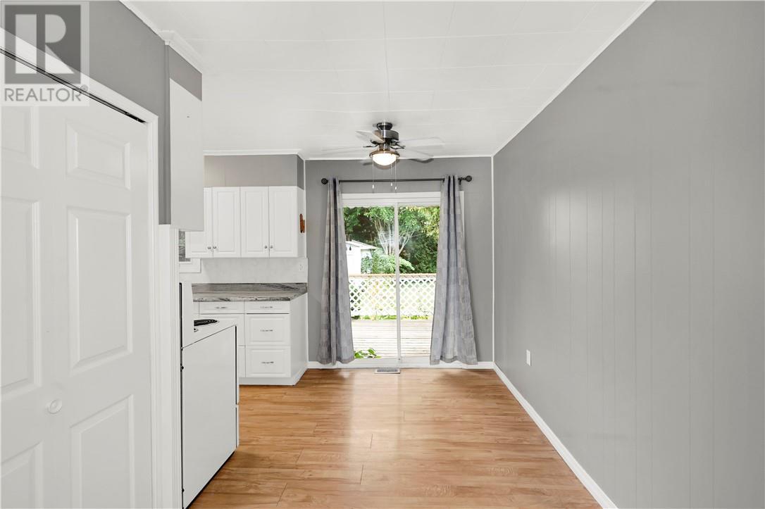 675 Brophy Street, Massey, ON - Indoor Photo Showing Other Room