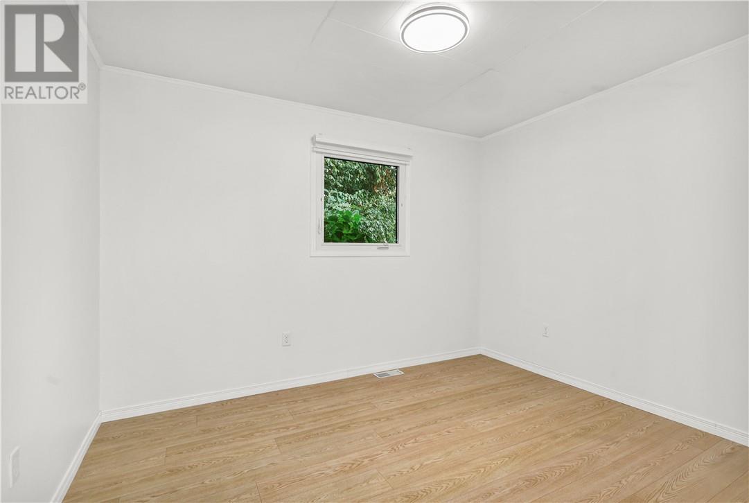 675 Brophy Street, Massey, ON - Indoor Photo Showing Other Room