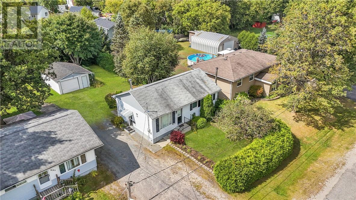 675 Brophy Street, Massey, ON - Outdoor