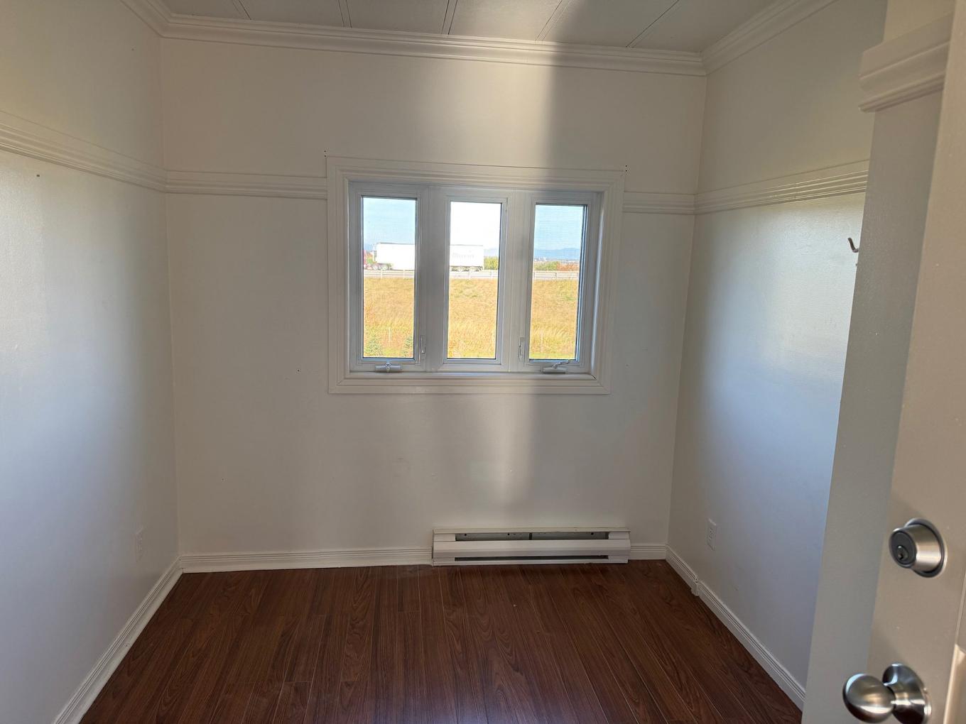 Bedroom - 14 Place Drapeau, Saint-Philippe-De-Néri, QC - Indoor Photo Showing Other Room