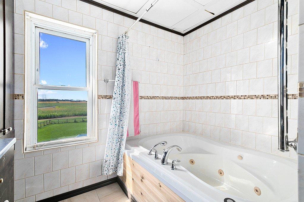 Salle de bains - 56 Ch. Sixth Line O., Bristol, QC