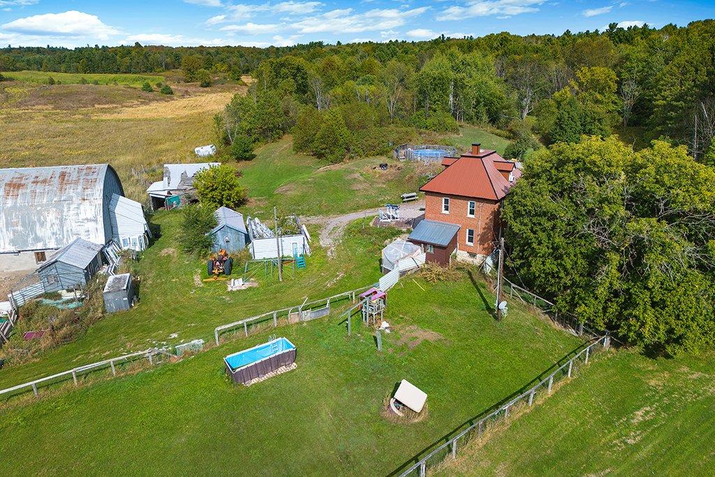 Photo aérienne - 56 Ch. Sixth Line O., Bristol, QC