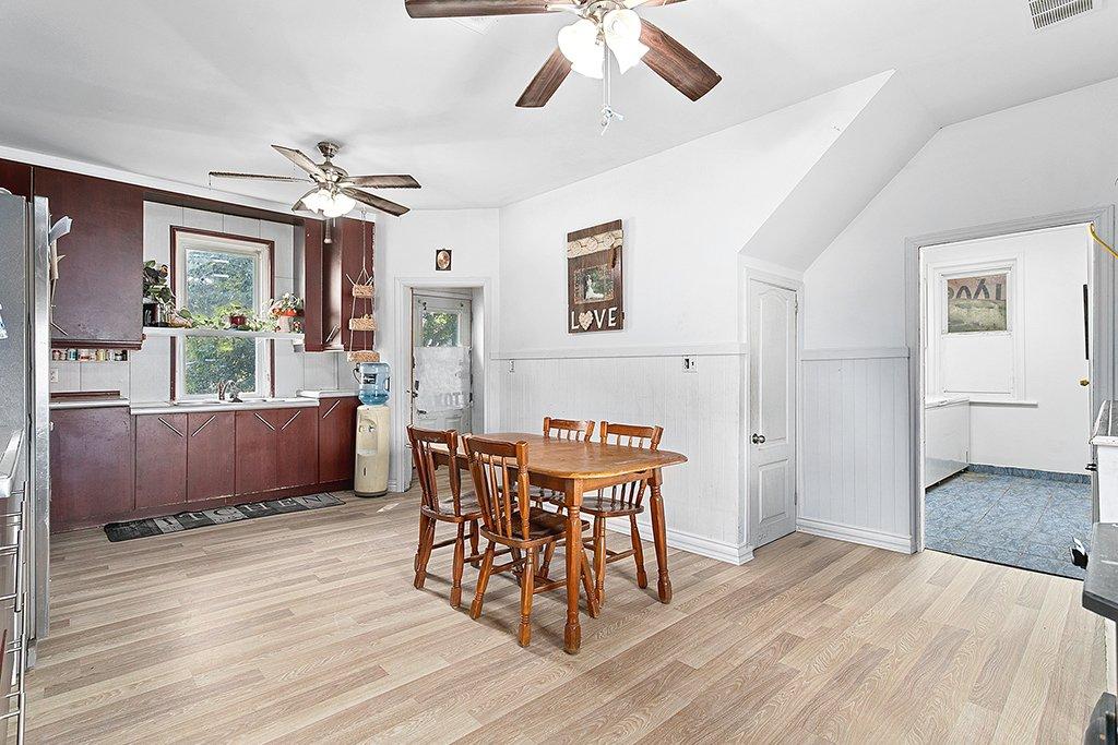 Salle à manger - 56 Ch. Sixth Line O., Bristol, QC