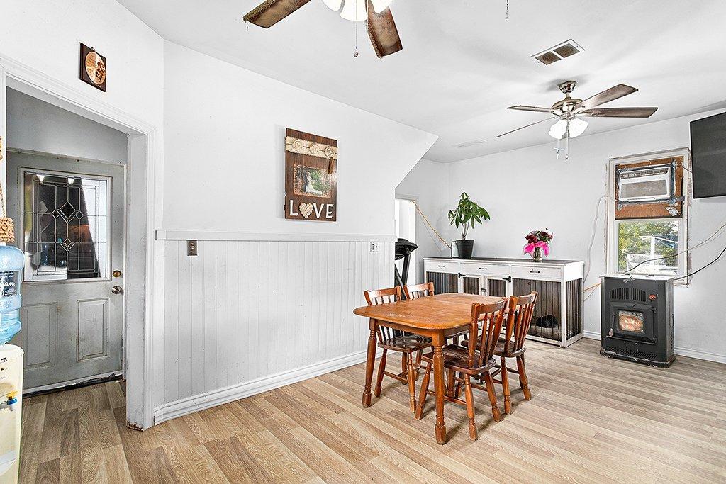 Salle à manger - 56 Ch. Sixth Line O., Bristol, QC