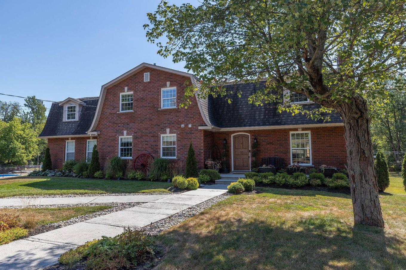 Frontage - 2890 Ch. Ste-Angélique, Saint-Lazare, QC