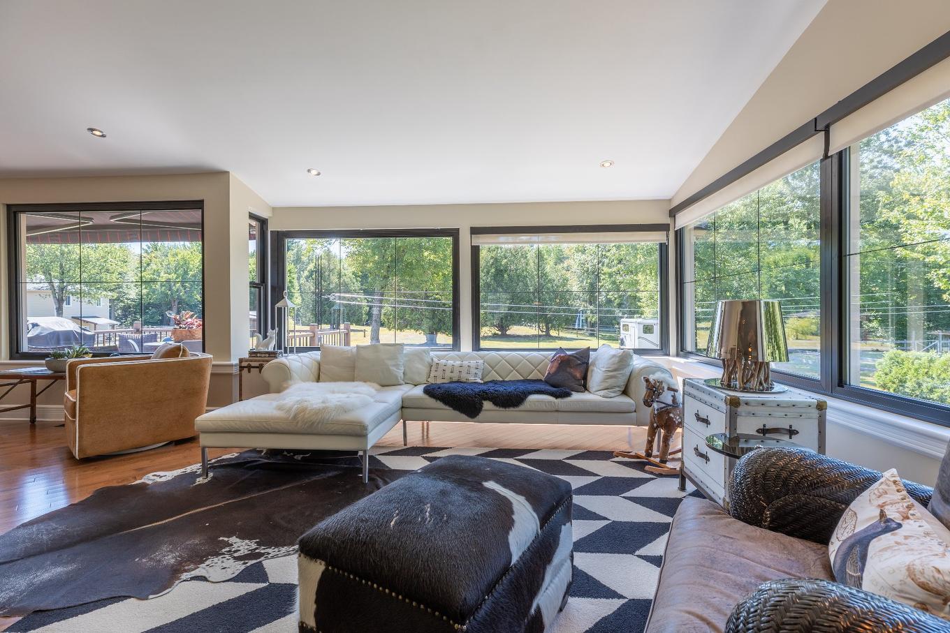 Family room - 2890 Ch. Ste-Angélique, Saint-Lazare, QC