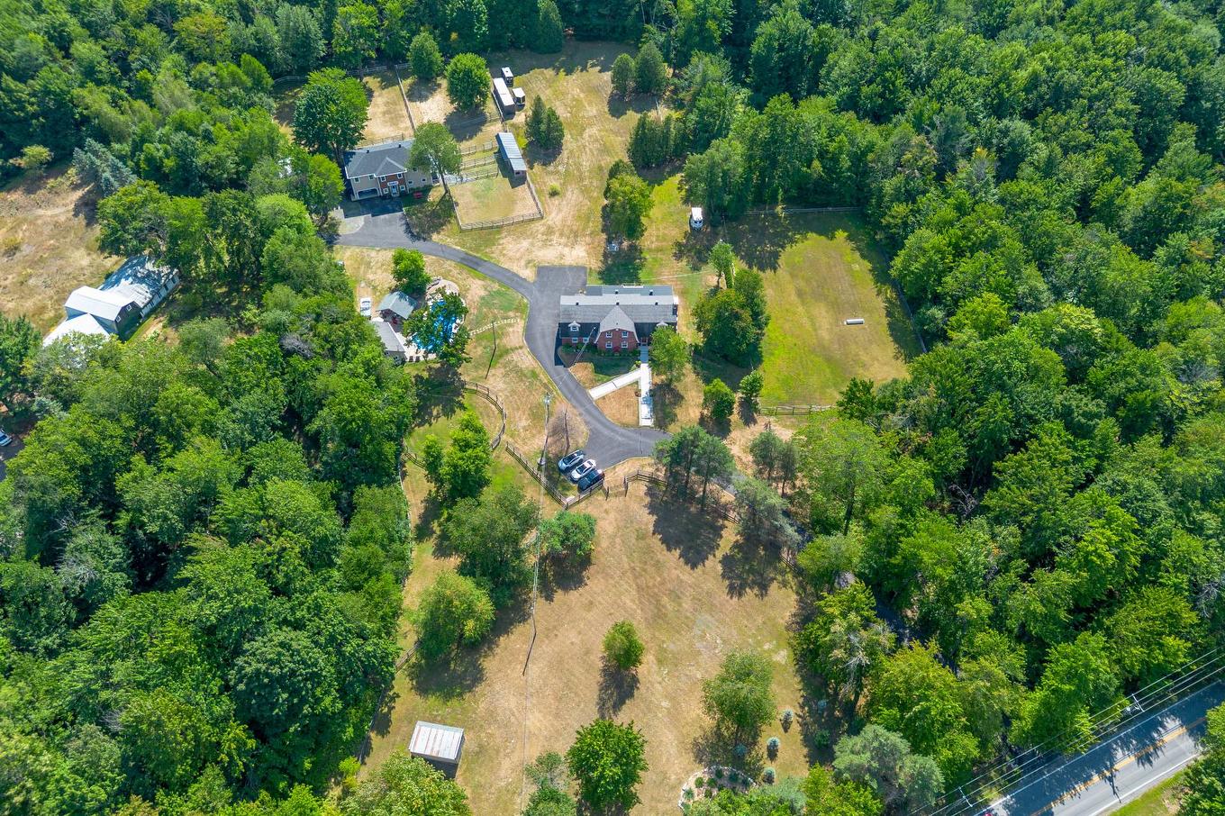 Aerial photo - 2890 Ch. Ste-Angélique, Saint-Lazare, QC