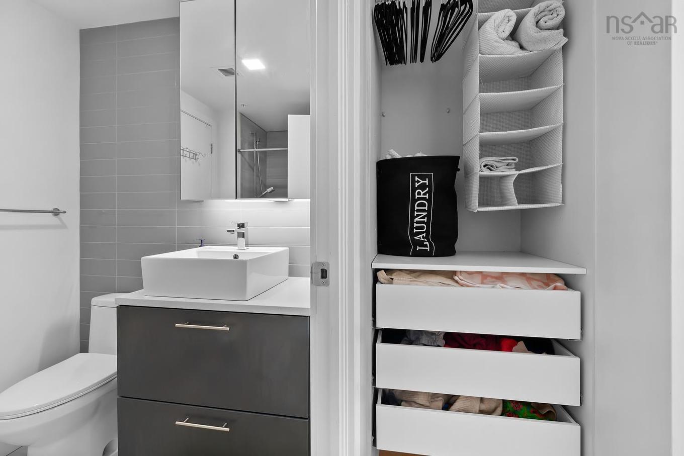 207 1048 Wellington St, Halifax, NS