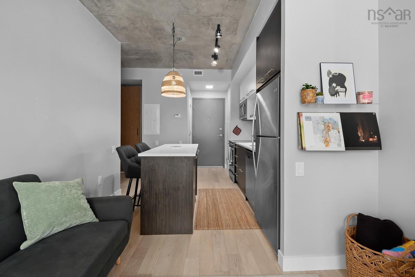 207 1048 Wellington St, Halifax, NS