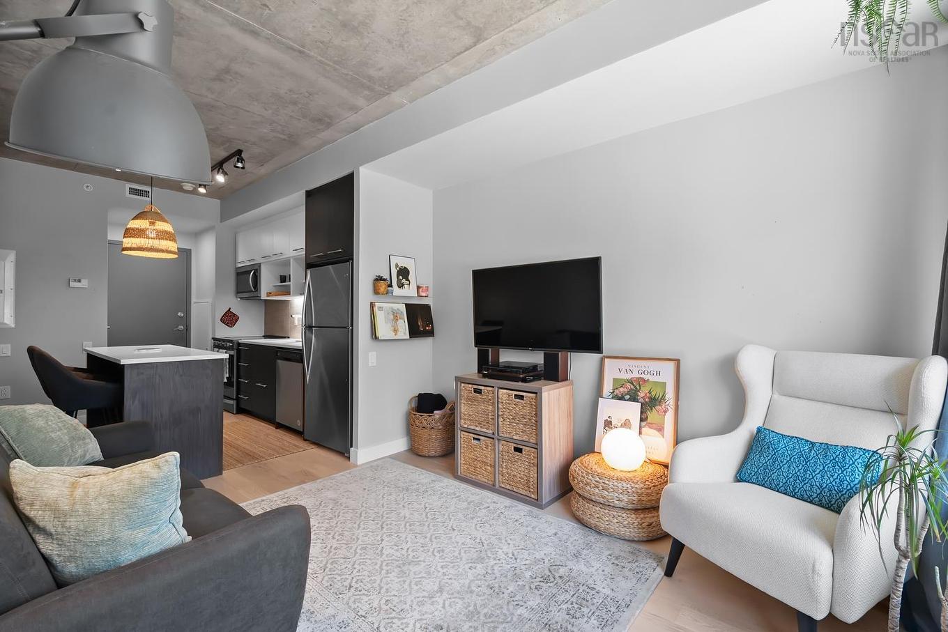 207 1048 Wellington St, Halifax, NS