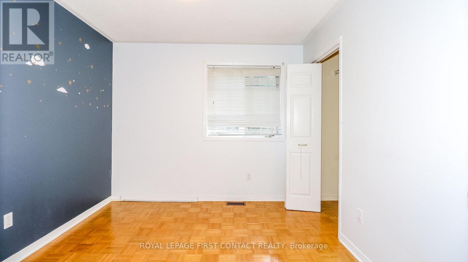 24 Howard Avenue, Tiny, ON - Indoor Photo Showing Other Room