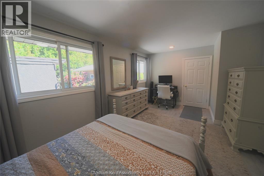 161 Queen Street, Highgate, ON - Indoor Photo Showing Bedroom