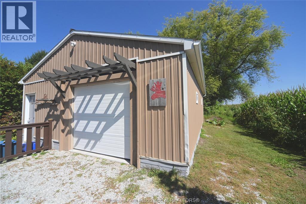 161 Queen Street, Highgate, ON - Outdoor