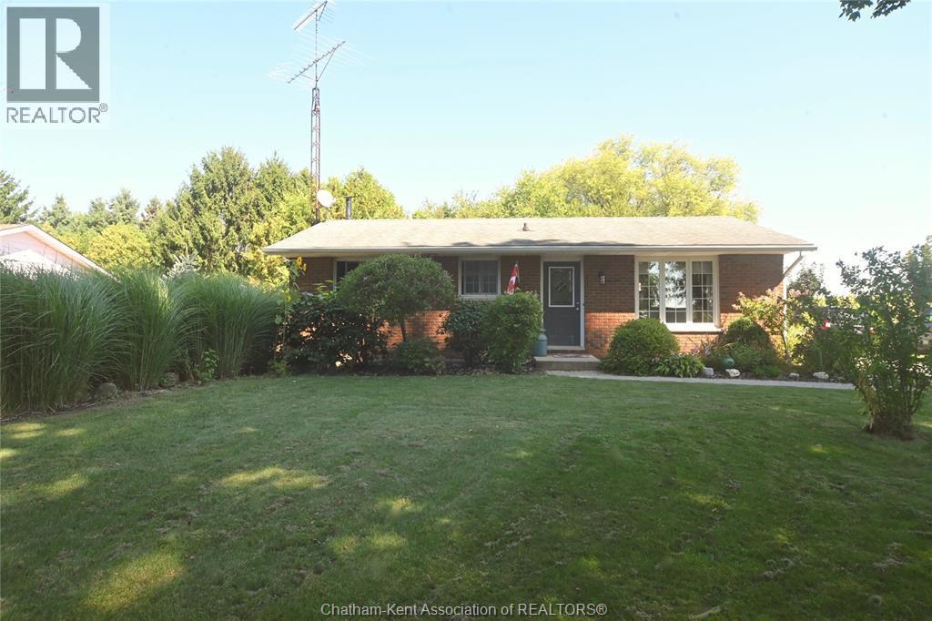 161 Queen Street, Highgate, ON - Outdoor