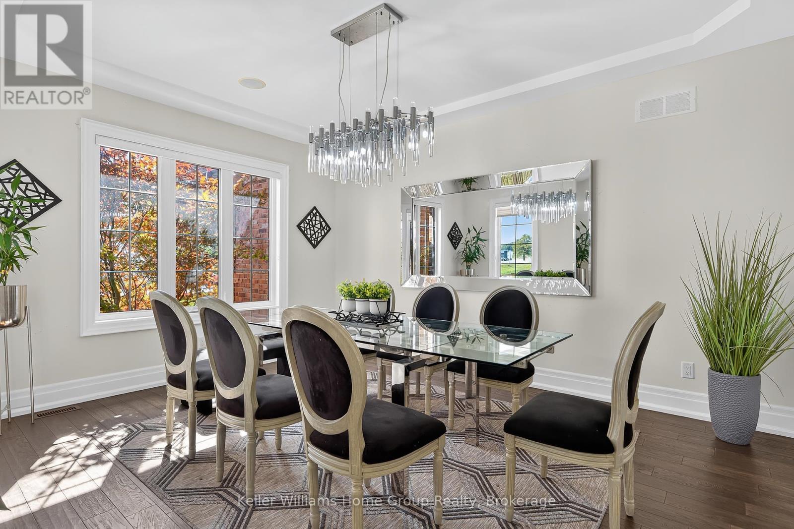 4659 Lobsinger Line, Wellesley, ON - Indoor Photo Showing Dining Room