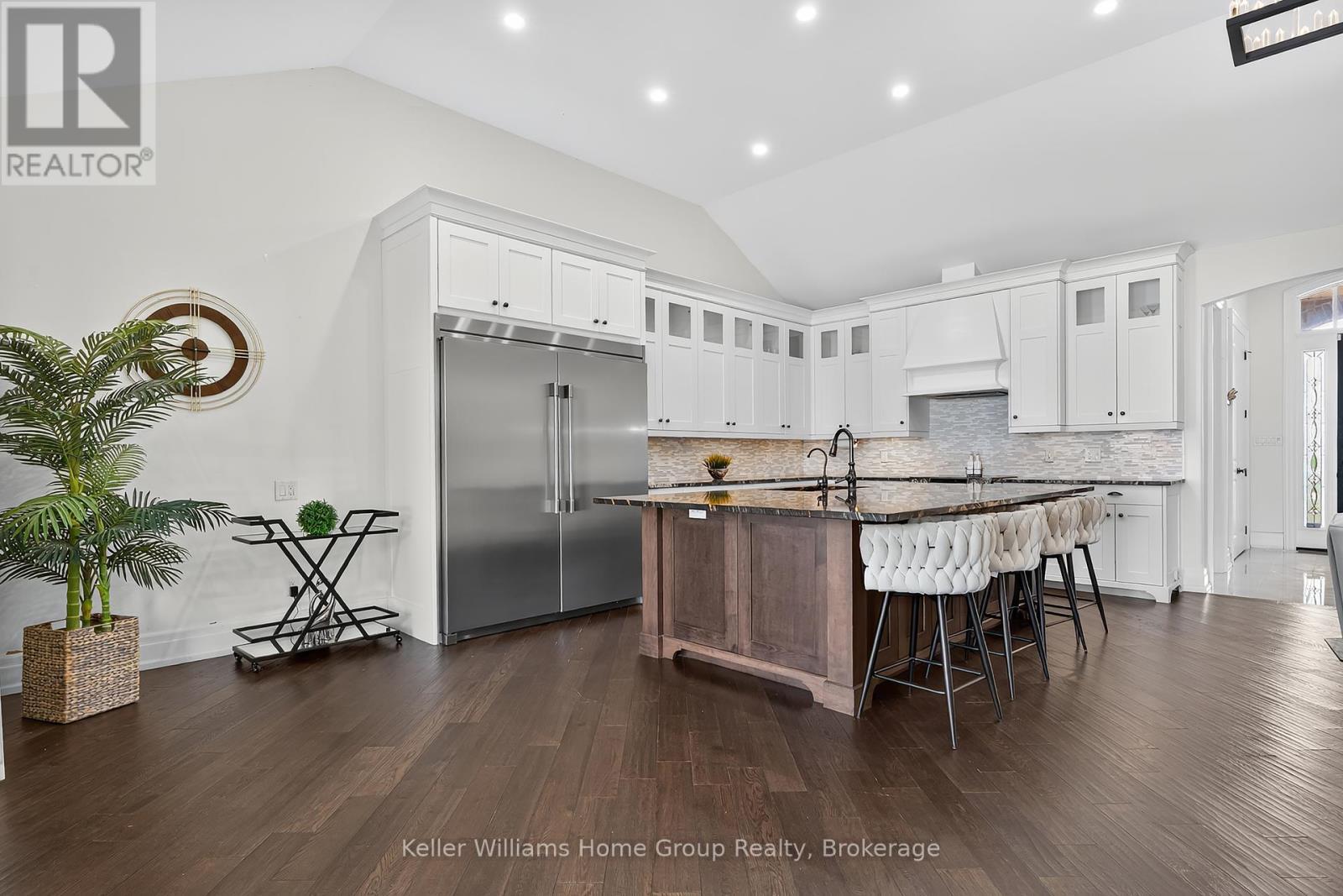 4659 Lobsinger Line, Wellesley, ON - Indoor Photo Showing Kitchen With Upgraded Kitchen