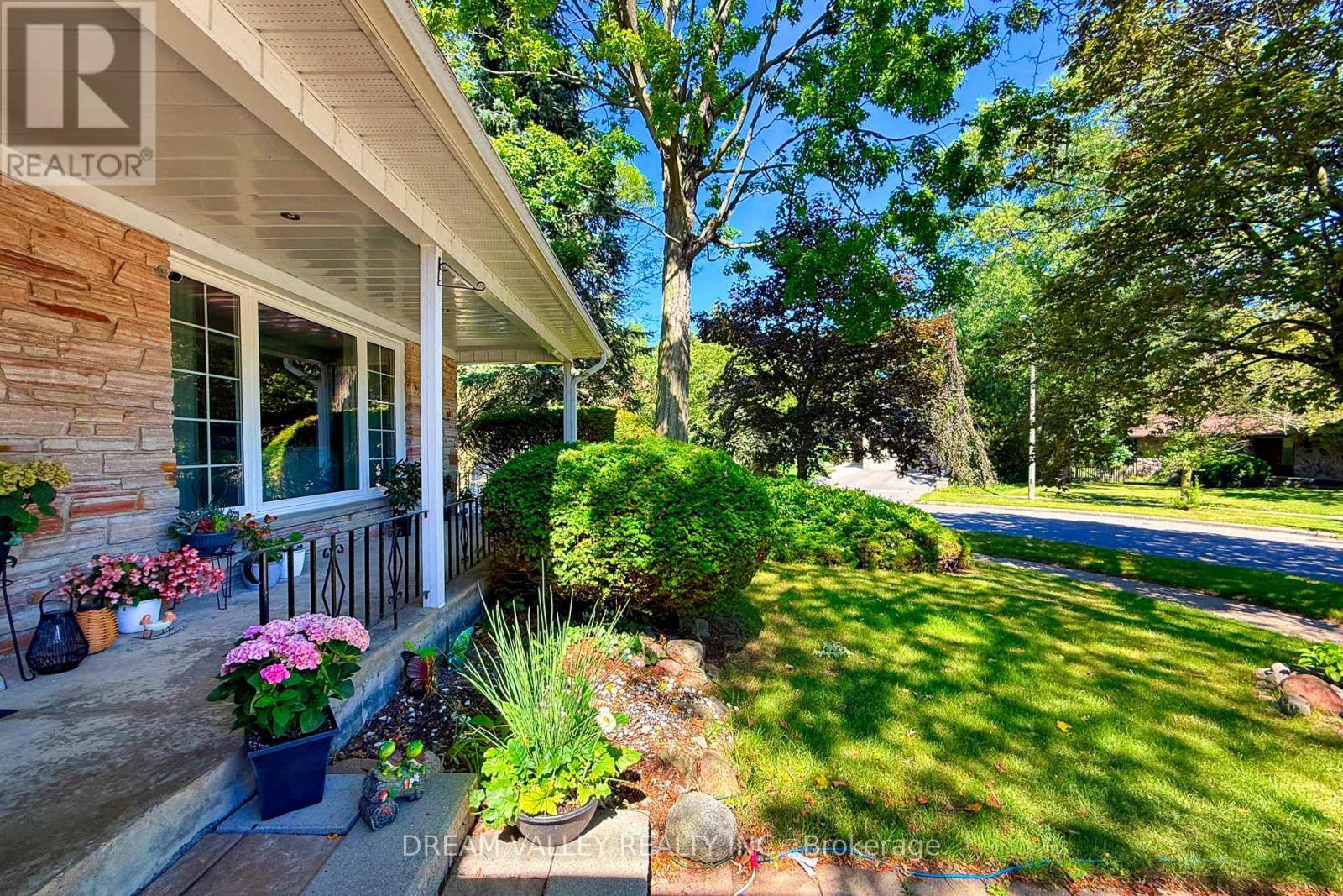 52 South Marine Drive, Toronto, ON - Outdoor With Deck Patio Veranda