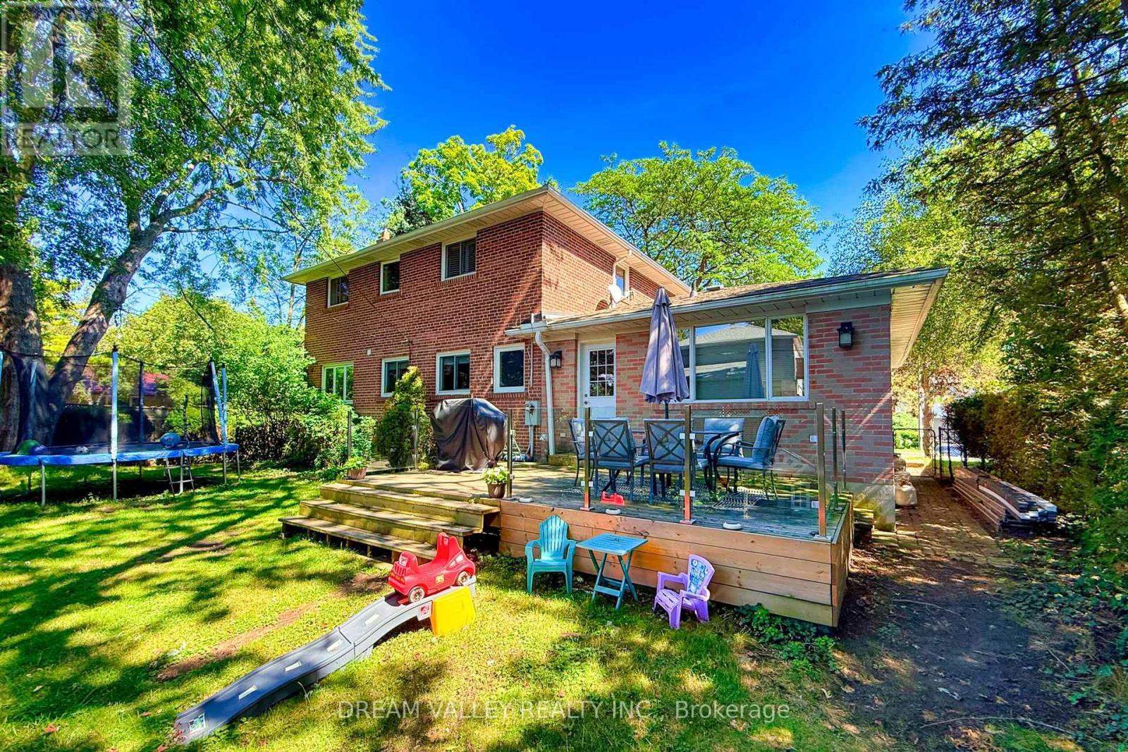 52 South Marine Drive, Toronto, ON - Outdoor