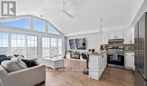 59 Cedar Crest Beach Road, Clarington, ON - Indoor