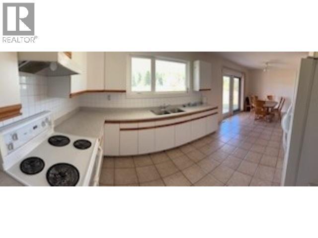 5363 Horn Road, Vanderhoof, BC - Indoor