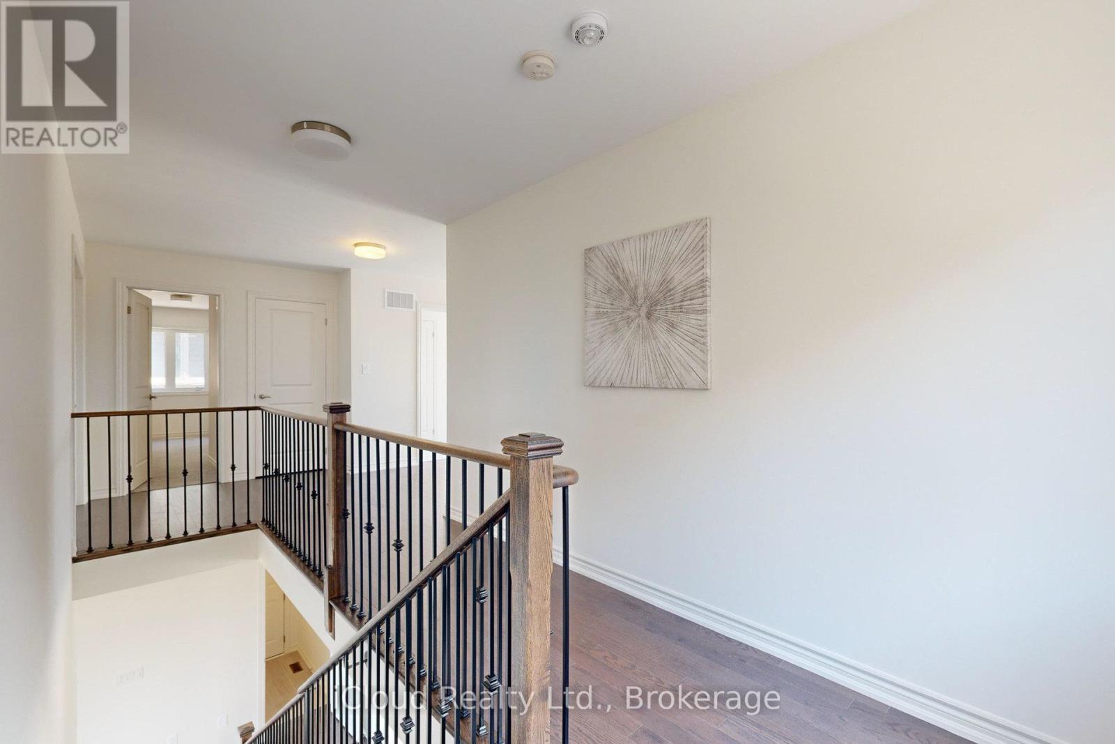 51 Sparrow Way, Adjala-Tosorontio, ON - Indoor Photo Showing Other Room