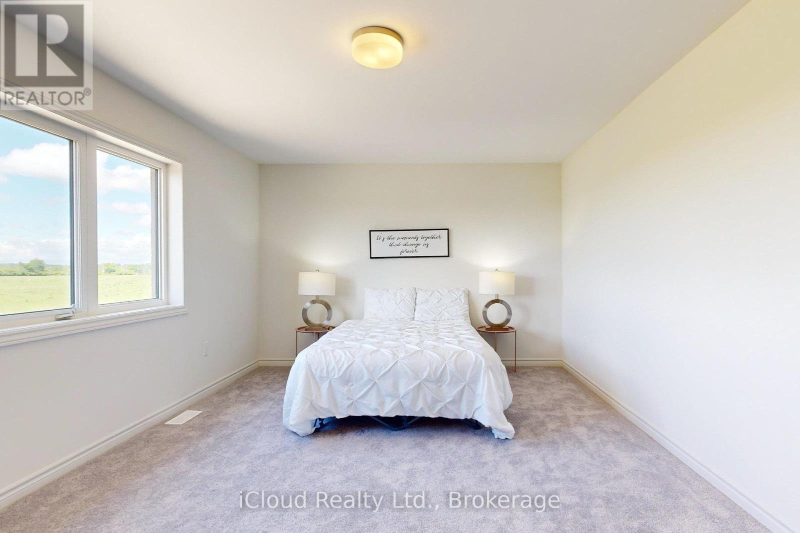 51 Sparrow Way, Adjala-Tosorontio, ON - Indoor Photo Showing Bedroom