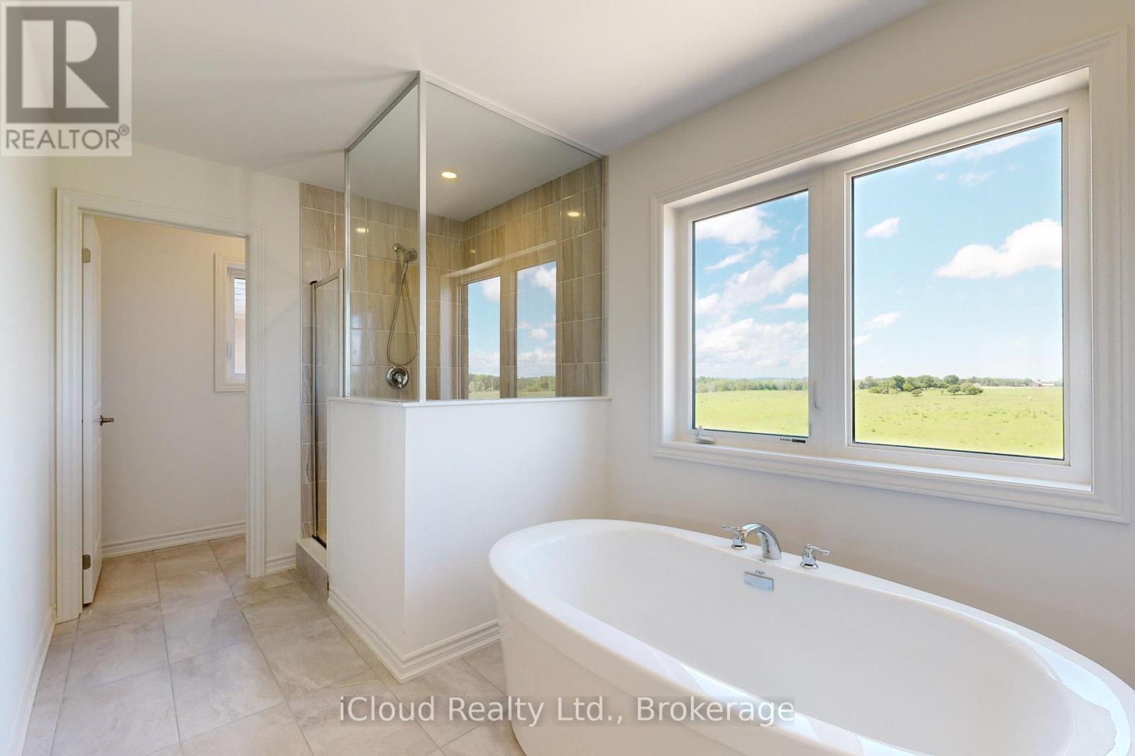 51 Sparrow Way, Adjala-Tosorontio, ON - Indoor Photo Showing Bathroom