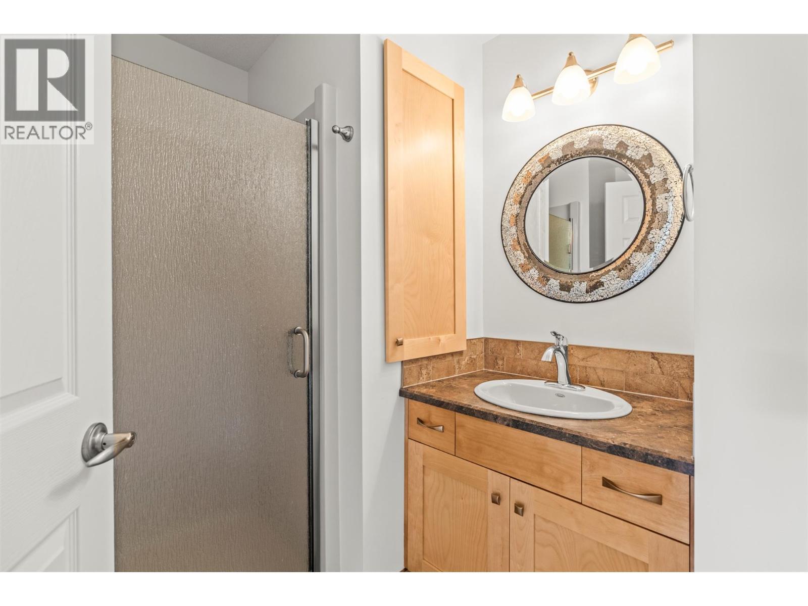 3930 20 Street Unit# 6, Vernon, BC - Indoor Photo Showing Bathroom