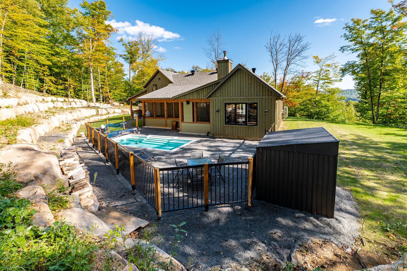 Back facade - 125 Mtée Des Samares, Sainte-Agathe-Des-Monts, QC - Outdoor