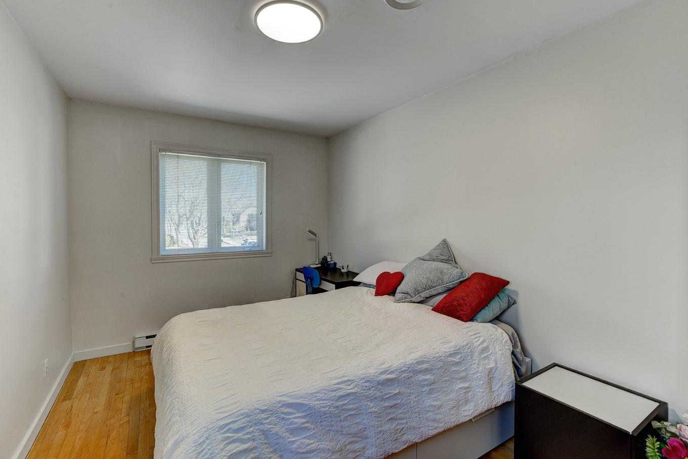 Chambre à coucher - 1170 Ch. Waterloo, Mont-Royal, QC - Indoor Photo Showing Bedroom