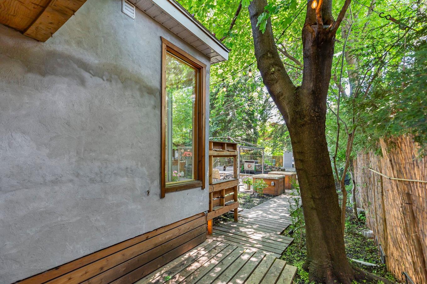 Jardin - 1170 Ch. Waterloo, Mont-Royal, QC - Outdoor With Deck Patio Veranda With Exterior