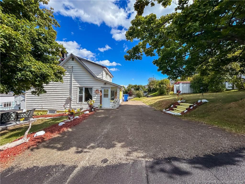 534 Victoria St, Dalhousie, NB
