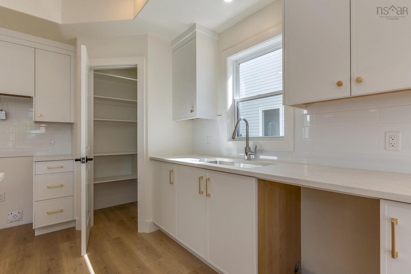 Pc-38 45 Pearlgarden Close, Dartmouth, NS