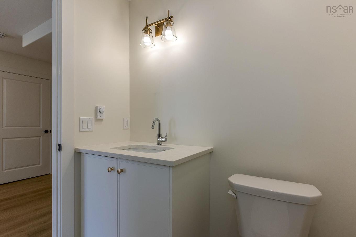 Pc-38 45 Pearlgarden Close, Dartmouth, NS