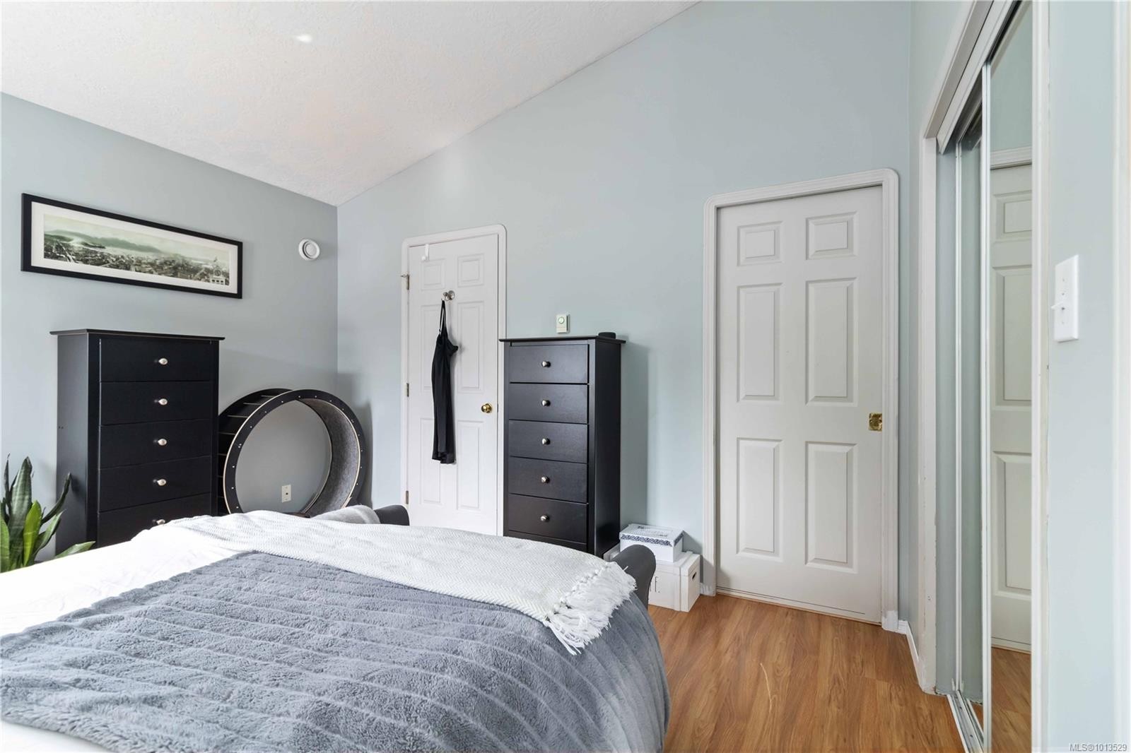 6598 Felderhof Rd, Sooke, BC - Indoor Photo Showing Bedroom