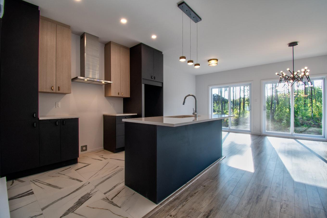 Cuisine - 6040 Rue De La Rochelle, Sorel-Tracy, QC - Indoor Photo Showing Kitchen