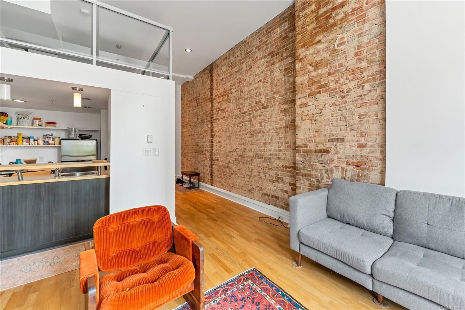 203-562 Yates St, Victoria, BC - Indoor Photo Showing Other Room