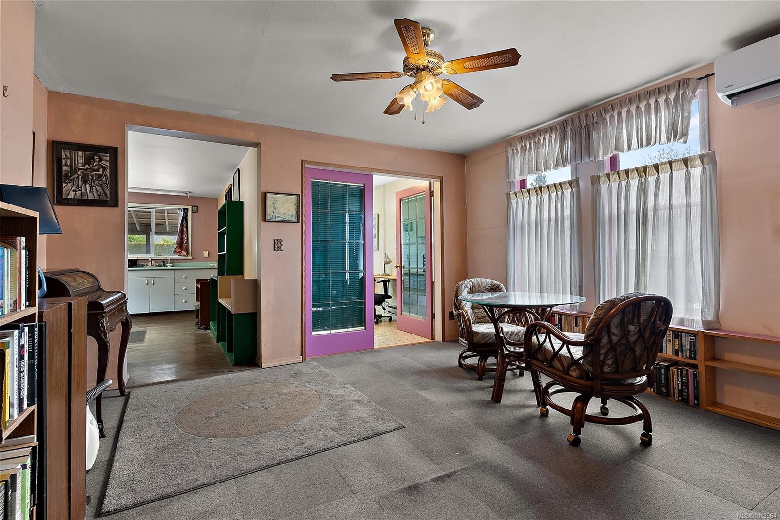 9616 Sixth St, Sidney, BC