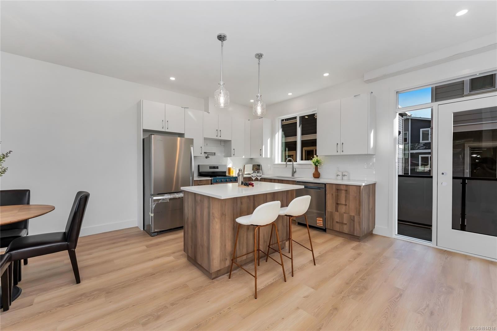 903 Vine Crt, Langford, BC