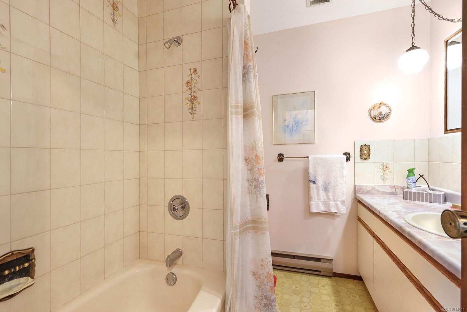 1316 Gilley Cres, Parksville, BC